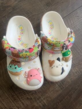 CROCS White Kids Clogs with Colorful Cartoon Charms